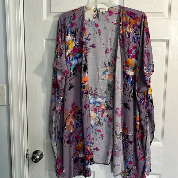 Umgee Women’s Kimono Open Front Mix Printed Floral With Side Slits M/L - Picture 1 of 5